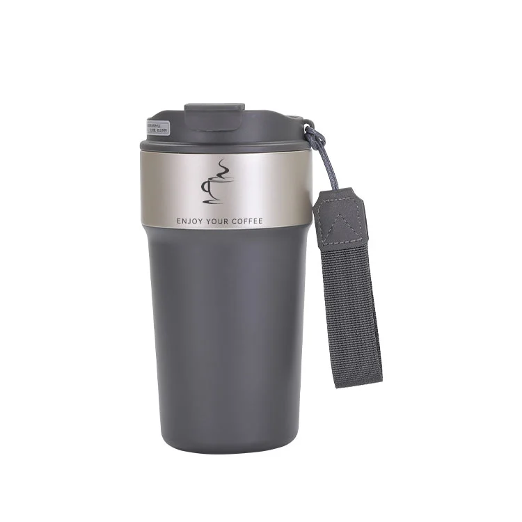 Tasse à café avec couvercle