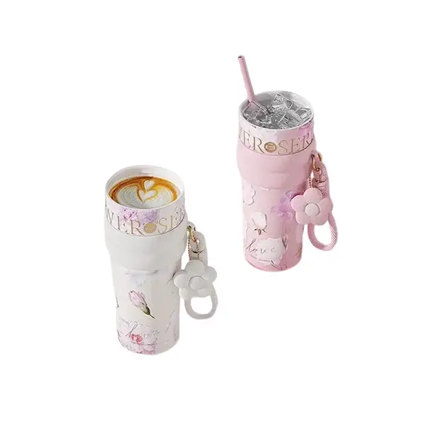 Tasse à café conservée au froid
