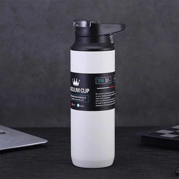Bouteille d'eau à vélo