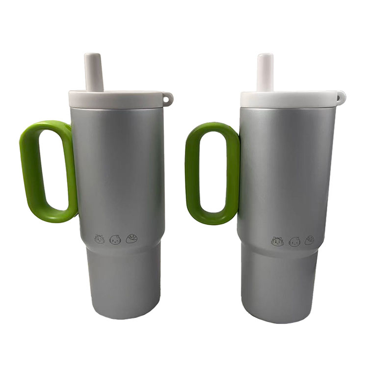 Tasse de voyage surdimensionnée avec poignée et couvercle